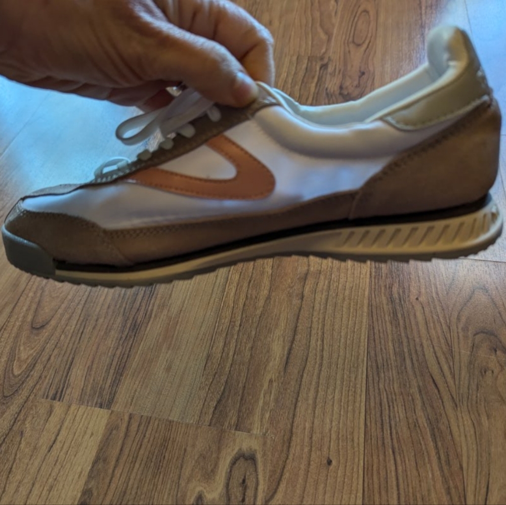 Women's Tretorn Rawlins 2.0 Sneakers in White and Beige, Size 7 - Picture 6 of 12